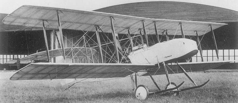 Первый опытный «боевой биплан» F.B.5 на аэродроме Грин Джойс – пока без вооружения